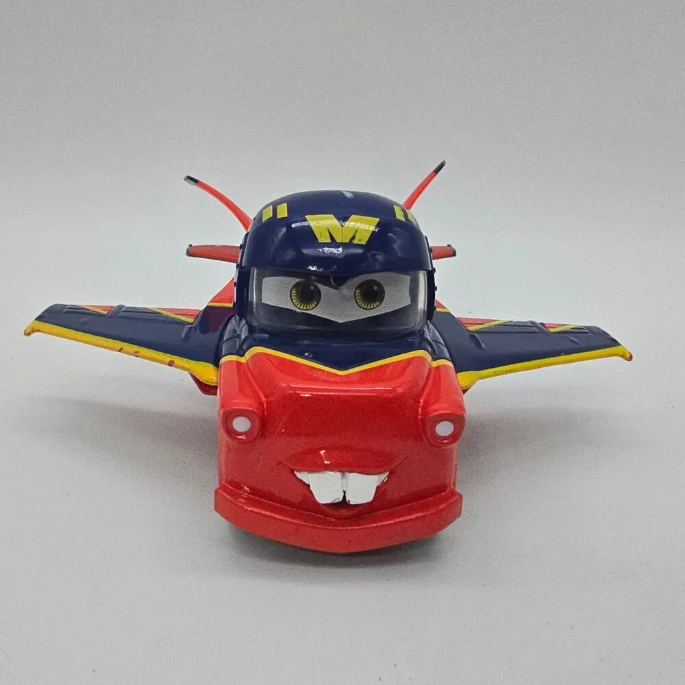 DISNEY PIXAR CARS Mater Hawk Take Flight Air Hawk 1.43 Die-cast Car Mattel